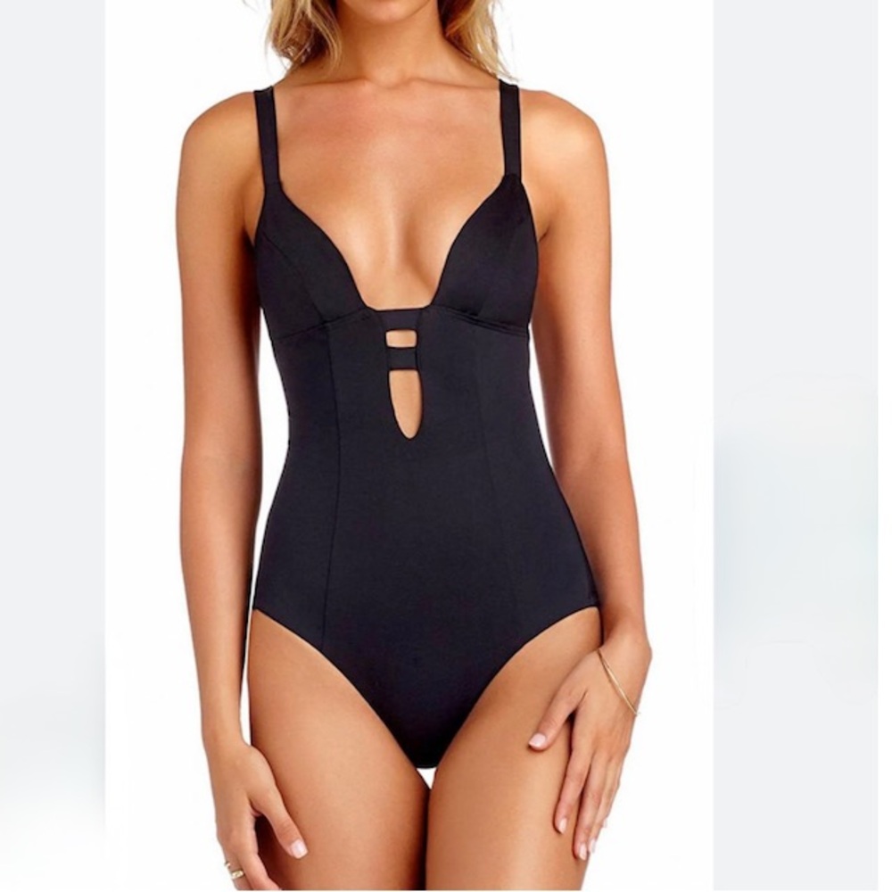 Vitamin A Eco Black Cutout Bandeau